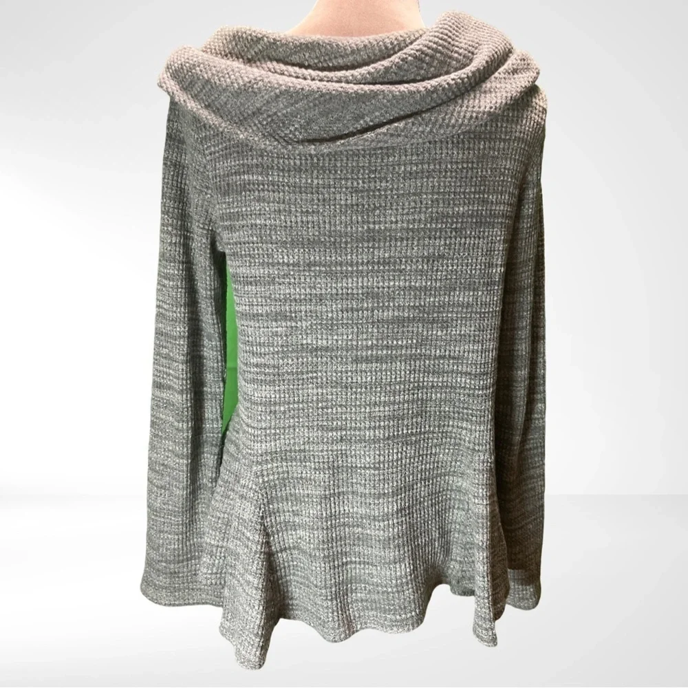 ANTHROPOLOGIE EUC Marled Grey Cowl Neck Sweater Top with Swing Hem Size Medium﻿ - Picture 4 of 12